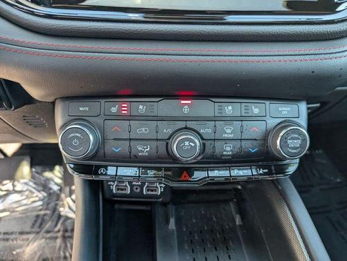 Night 2025 Dodge Durango GT
