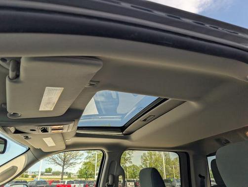 Brilliant Black Crystal Pearlcoat 2018 RAM 2500 Big Horn