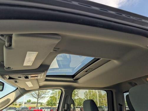 Brilliant Black Crystal Pearlcoat 2018 RAM 2500 Big Horn
