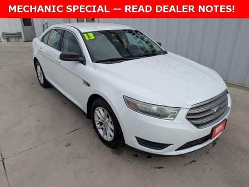 2013 Ford Taurus SE