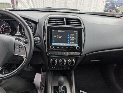 Red 2025 Mitsubishi Outlander Sport 2.0 ES