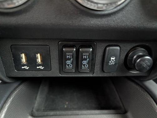 Red 2025 Mitsubishi Outlander Sport 2.0 ES