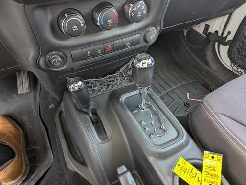 2013 Jeep Wrangler Sahara