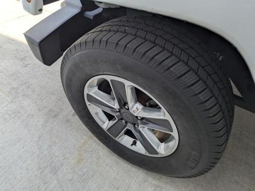2013 Jeep Wrangler Sahara