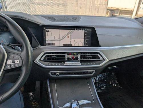 Dark Graphite Metallic 2022 BMW X5 xDrive40i