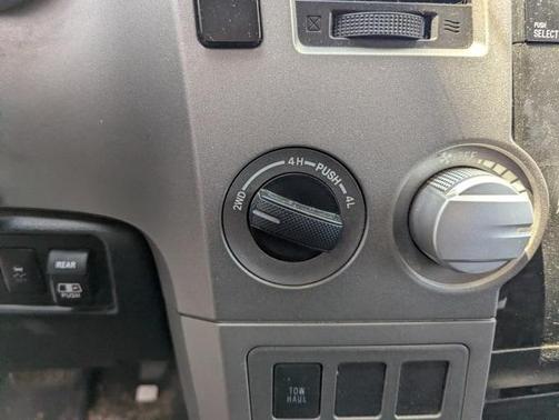 2013 Toyota Tundra Grade