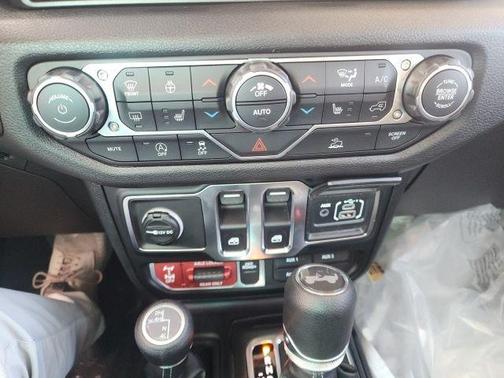 GOLDILOCKS 2026 Jeep Wrangler Sport