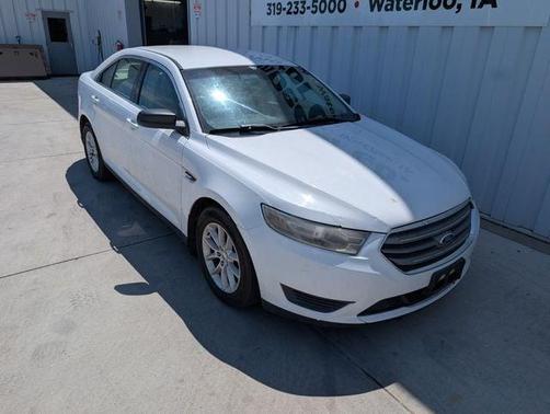 Oxford White 2013 Ford Taurus SE