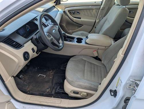 Oxford White 2013 Ford Taurus SE