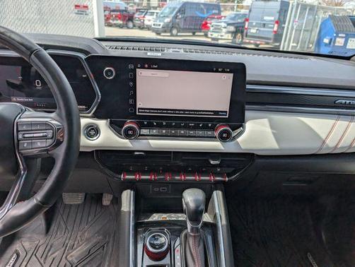 Onyx Black 2024 GMC Canyon AT4X