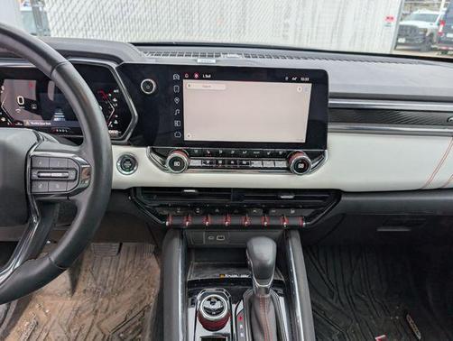 2024 GMC Canyon AT4X