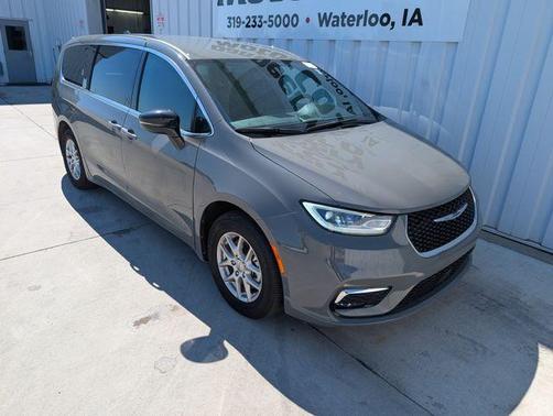 Ceramic Gray Clearcoat 2025 Chrysler Pacifica Select