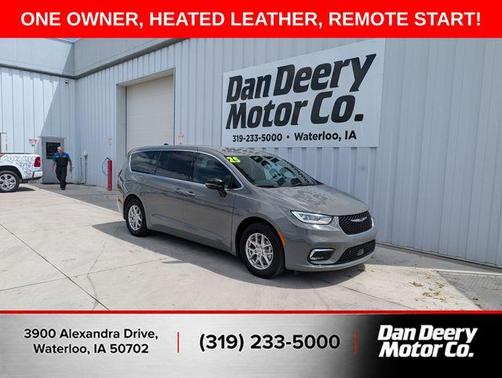 Ceramic Gray Clearcoat 2025 Chrysler Pacifica Select