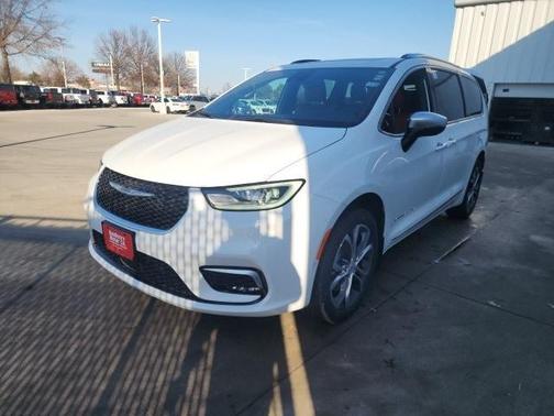 2026 Chrysler Pacifica Pinnacle