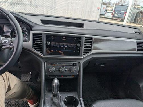 2019 Volkswagen Atlas 3.6L SE w/Technology