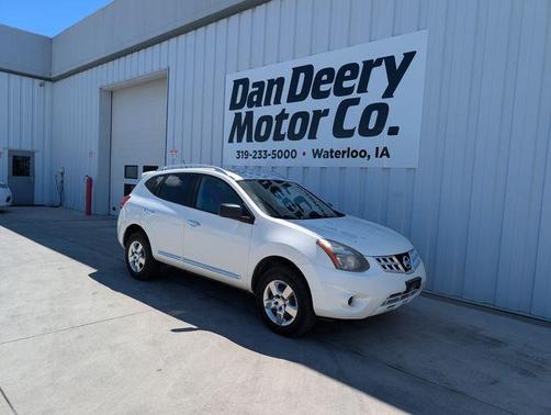 Pearl White 2015 Nissan Rogue Select S