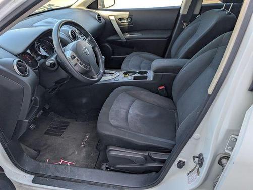 Pearl White 2015 Nissan Rogue Select S