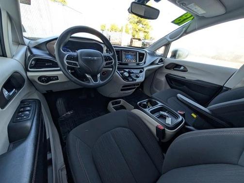 2018 Chrysler Pacifica Touring Plus