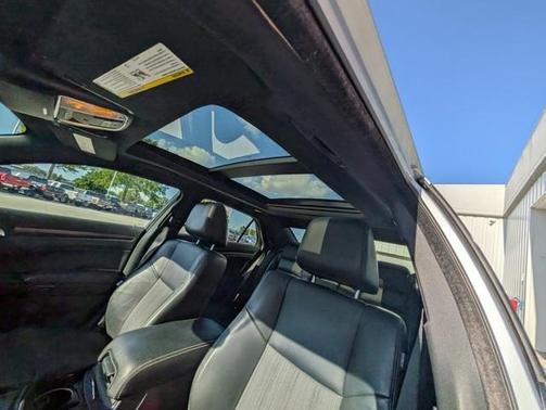 2013 Chrysler 300 S