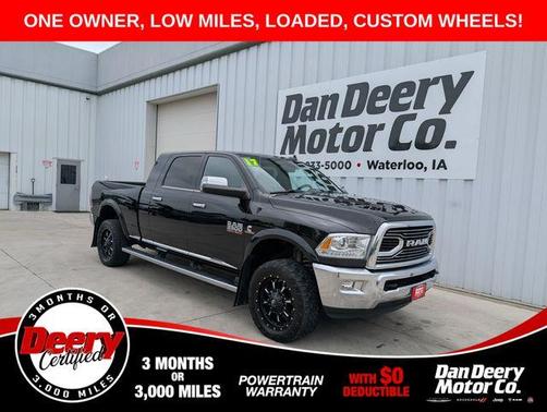 Brilliant Black Crystal Pearlcoat 2017 RAM 3500 Limited