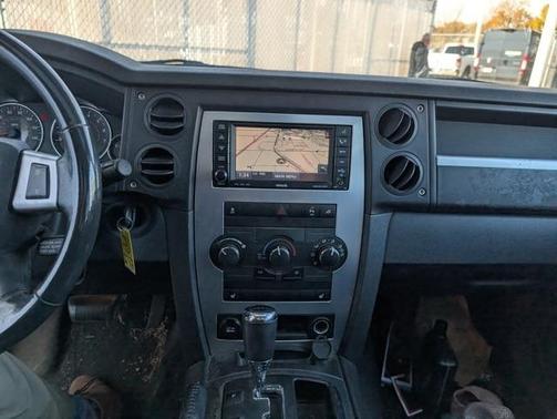 2010 Jeep Commander Sport