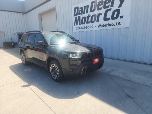 Diamond Black 2026 Jeep Cherokee LAREDO/LIMITED