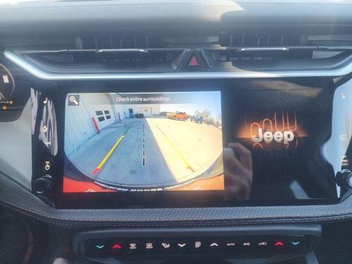 Diamond Black 2026 Jeep Cherokee LAREDO/LIMITED