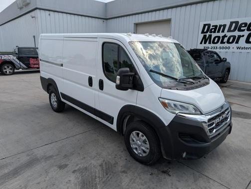 2025 RAM ProMaster 1500 Low Roof