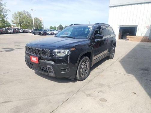 Diamond Black 2026 Jeep Cherokee LAREDO/LIMITED