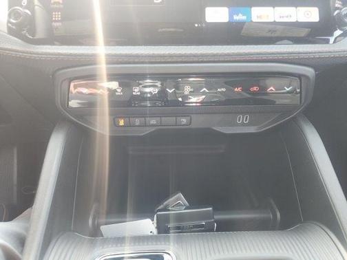 Diamond Black 2026 Jeep Cherokee LAREDO/LIMITED