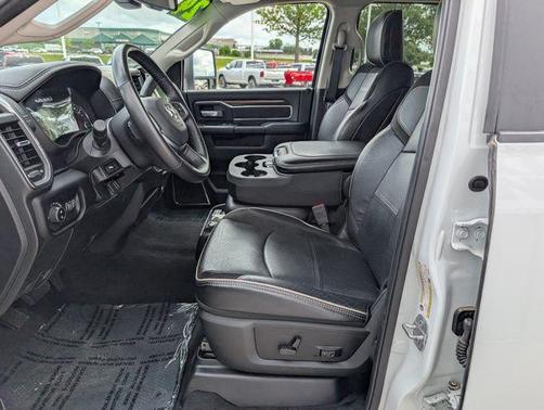 Bright White Clearcoat 2024 RAM 2500 Laramie