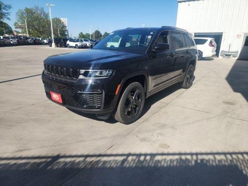 Diamond Black 2026 Jeep Grand Cherokee L Limited