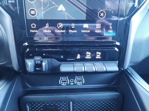 Bright White Clearcoat 2026 RAM 1500 Big Horn
