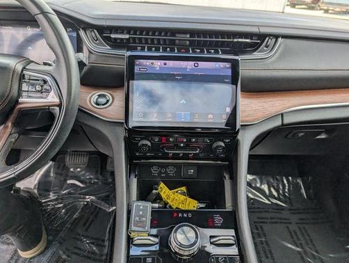 2024 Jeep Grand Cherokee L Summit