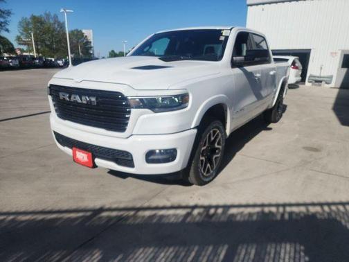 Bright White Clearcoat 2026 RAM 1500 Laramie