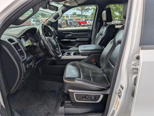 Bright White Clearcoat 2023 RAM 1500 Laramie