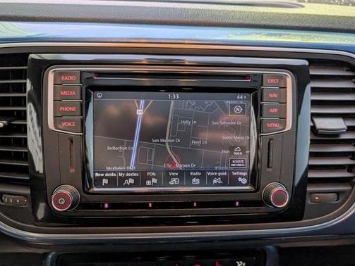 2019 Volkswagen Beetle 2.0T SE