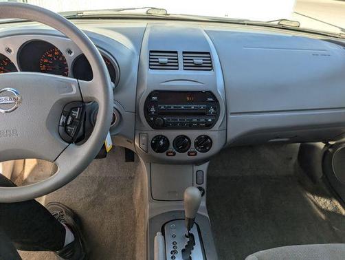 Sheer Silver 2002 Nissan Altima 2.5 S