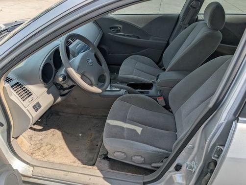 Sheer Silver 2002 Nissan Altima 2.5 S