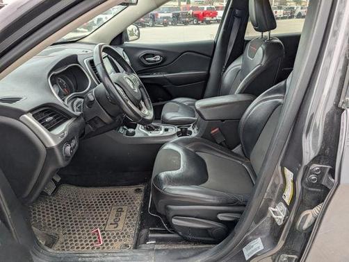 Granite Crystal Clearcoat Metallic 2017 Jeep Cherokee Trailhawk