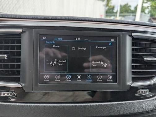 2018 Chrysler Pacifica Touring-L
