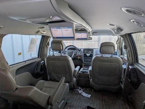 2012 Chrysler Town & Country Touring-L
