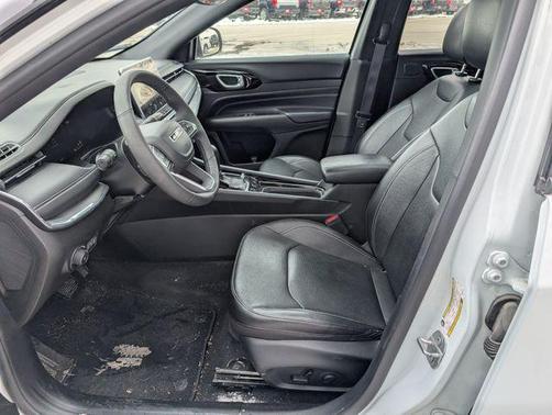 2023 Jeep Compass Altitude