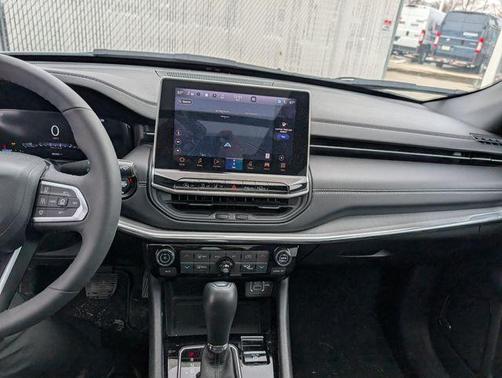 2023 Jeep Compass Altitude