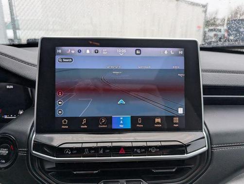 Bright White Clearcoat 2023 Jeep Compass Altitude