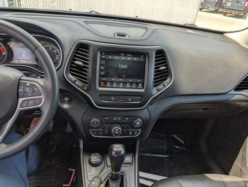 Velvet Red Pearlcoat 2021 Jeep Cherokee Latitude Lux