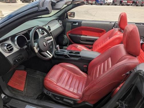 2005 Ford Mustang