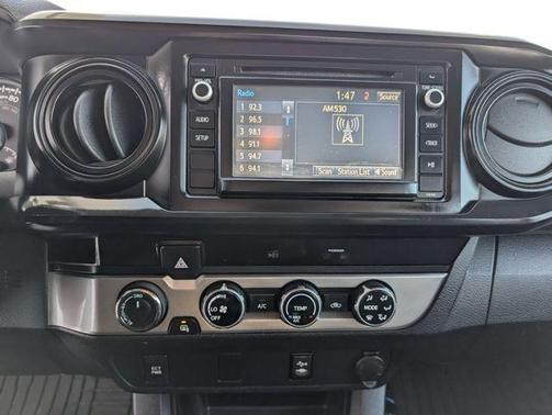 2016 Toyota Tacoma SR