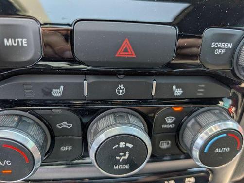 Bright White Clearcoat 2019 RAM 1500 Rebel