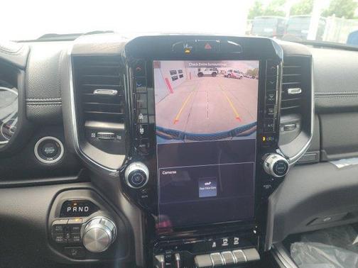 Hydro Blue Pearlcoat 2026 RAM 1500 Laramie